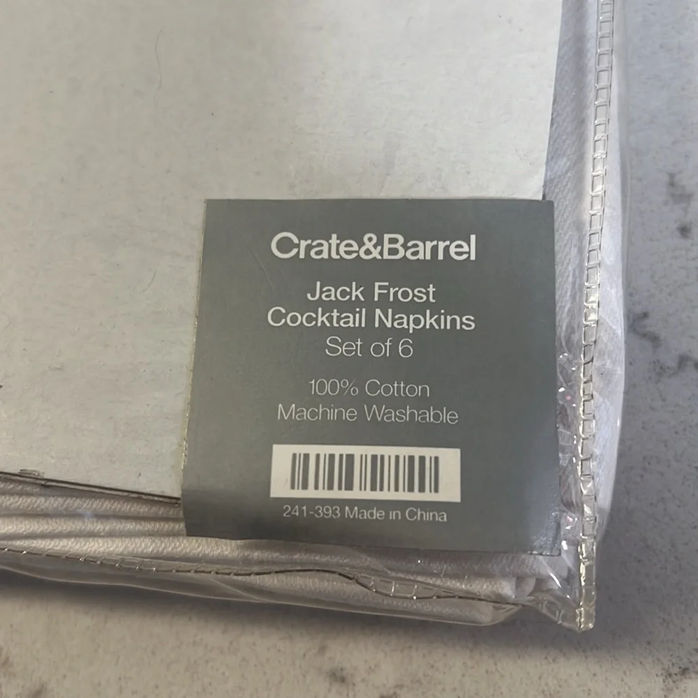 Crate & Barrel Jack Frost Napkins set of 6 NEW